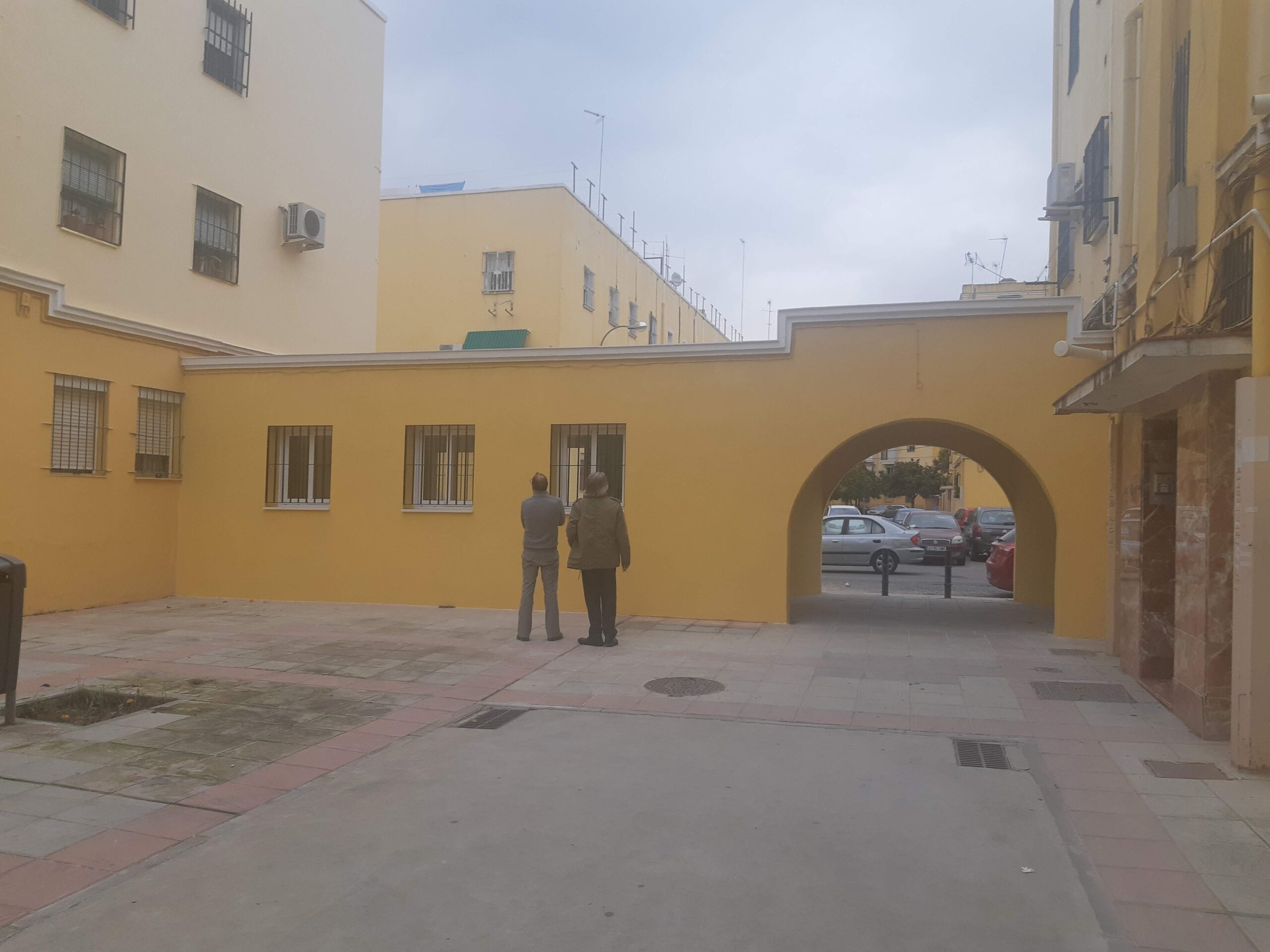 008 ADECUACIÓN DE LOCAL PARA LA GERENCIA DE SEVILLA PRAES